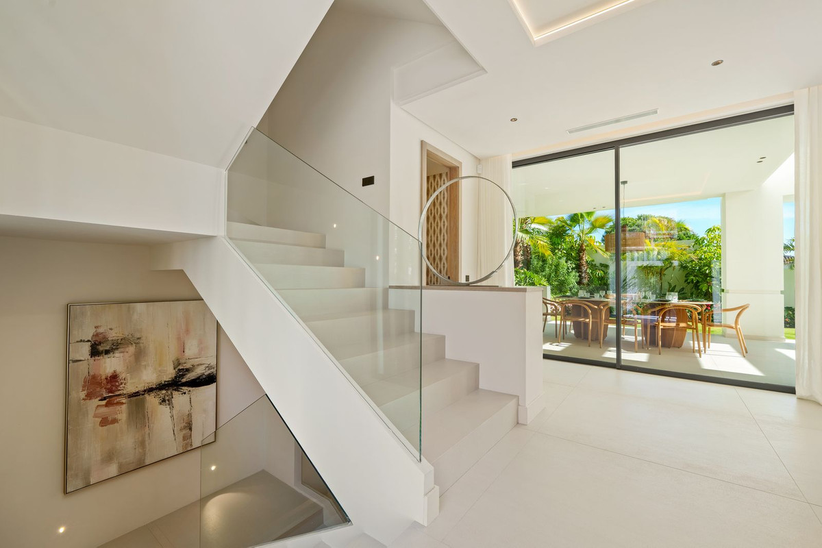 Huis te koop in San Pedro de Alcántara | 5 slaapkamers H5327461