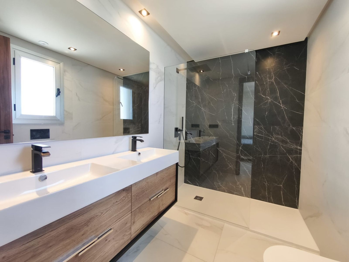 Huis te koop in San Pedro de Alcántara | 2 slaapkamers H5329492