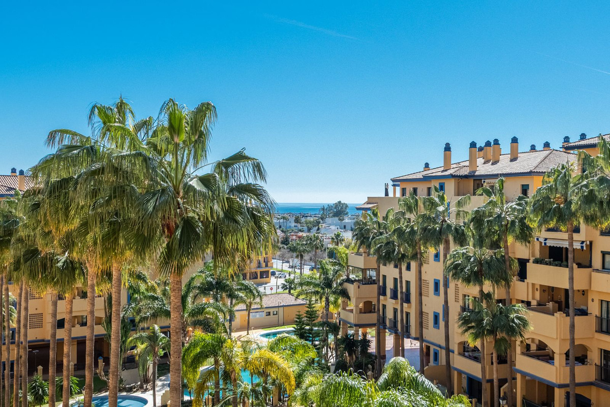 Appartement te koop in San Pedro de Alcántara | 2 slaapkamers H5329675