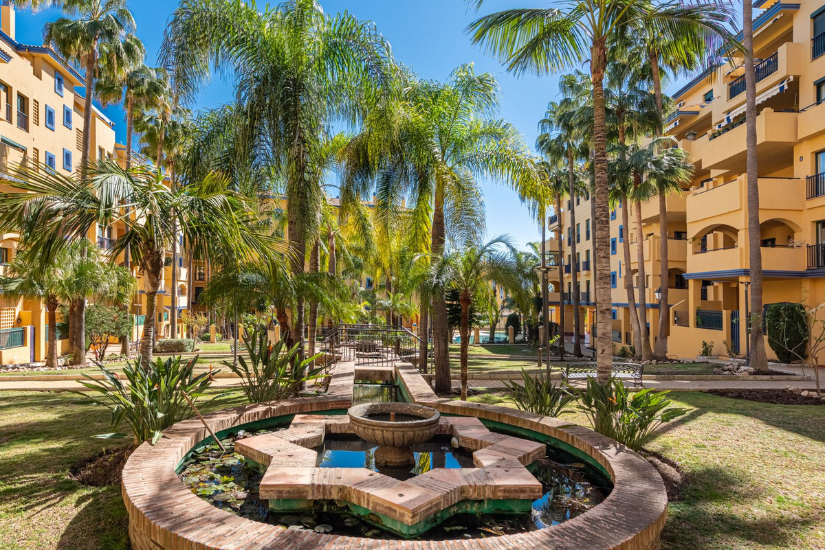 Appartement te koop in San Pedro de Alcántara | 2 slaapkamers H5329675