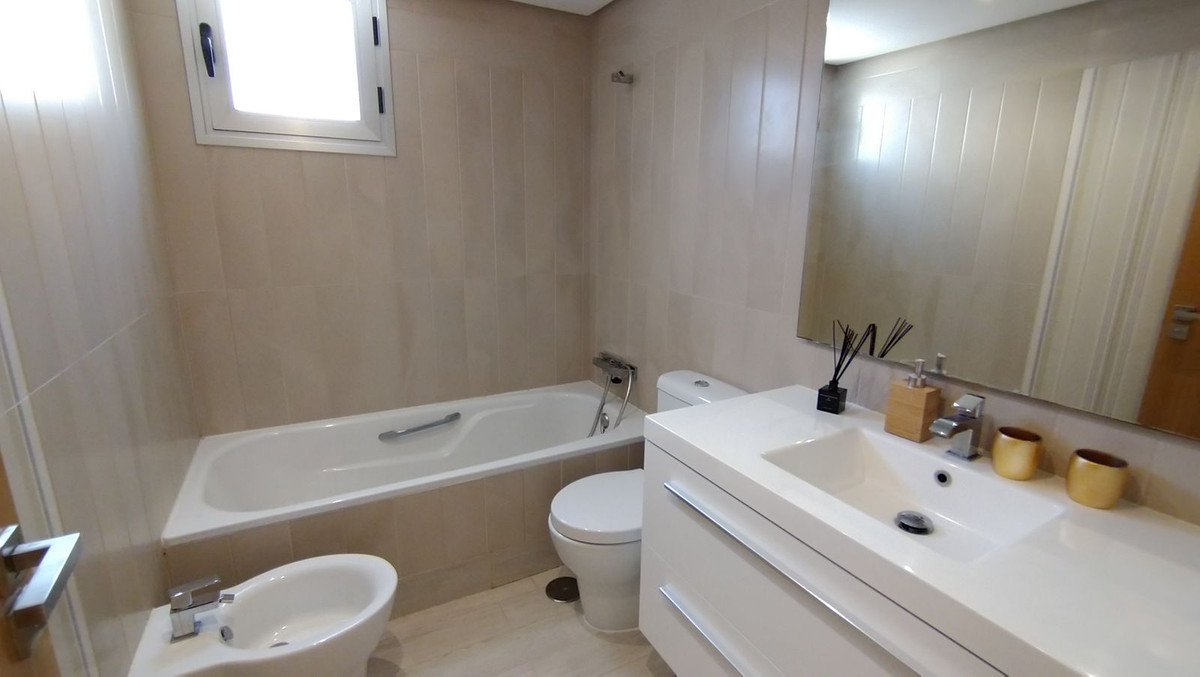Appartement te koop in San Pedro de Alcántara | 3 slaapkamers H5336299