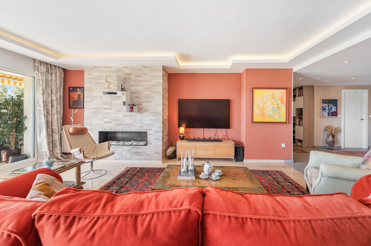 Appartement te koop in San Pedro de Alcántara | 4 slaapkamers H5349172