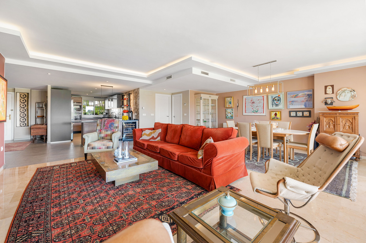 Appartement te koop in San Pedro de Alcántara | 4 slaapkamers H5349172