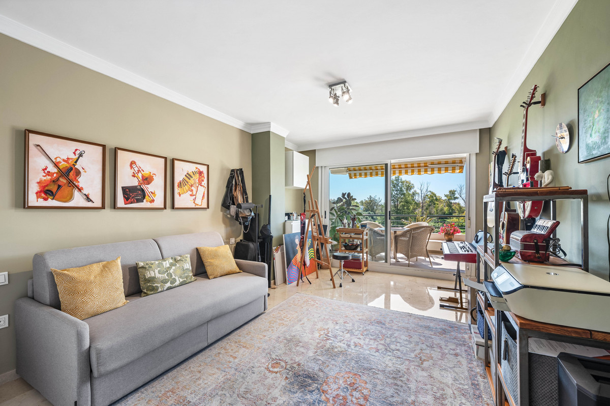 Appartement te koop in San Pedro de Alcántara | 4 slaapkamers H5349172