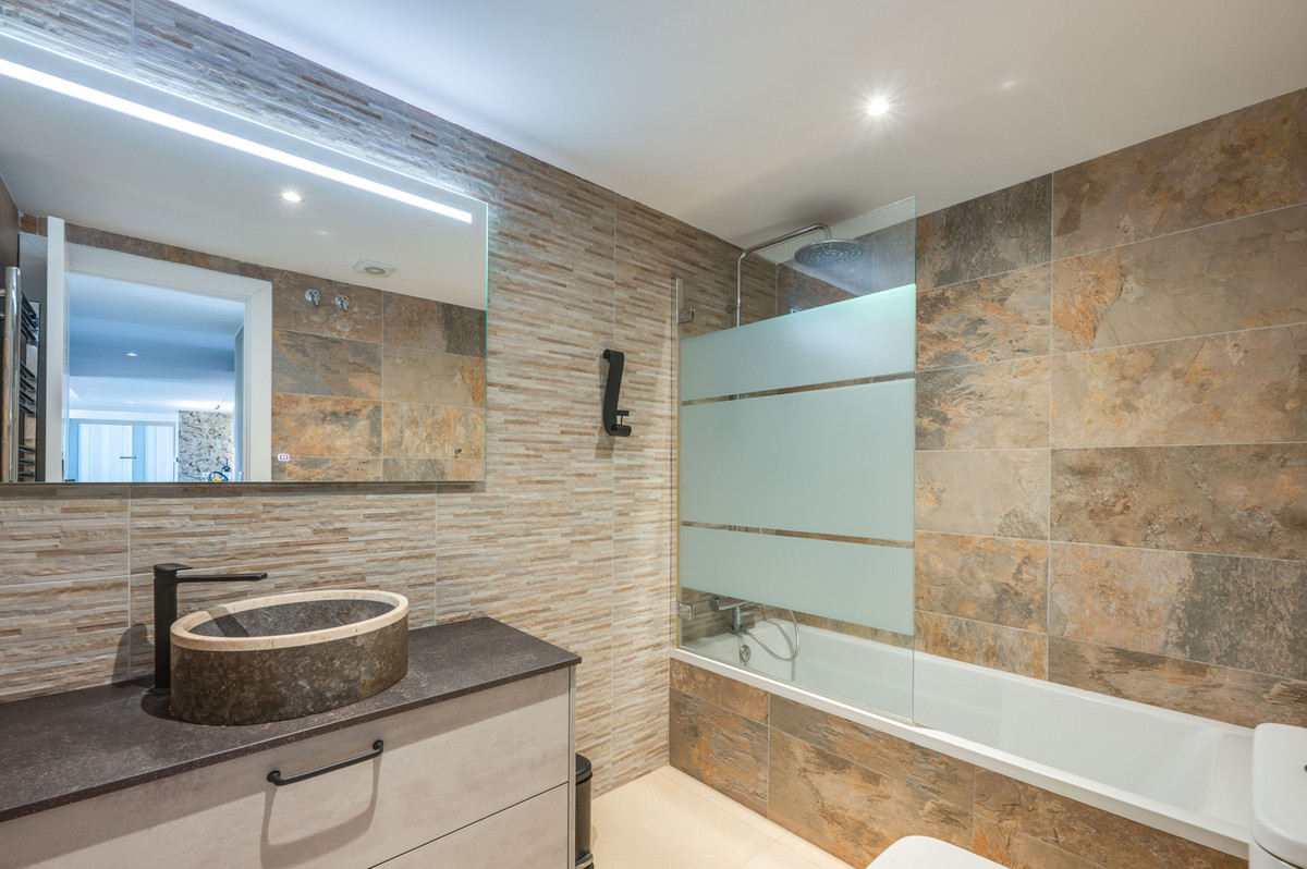 Appartement te koop in San Pedro de Alcántara | 4 slaapkamers H5349172