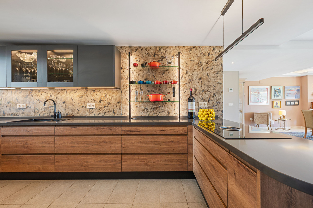 Appartement te koop in San Pedro de Alcántara | 4 slaapkamers H5349172