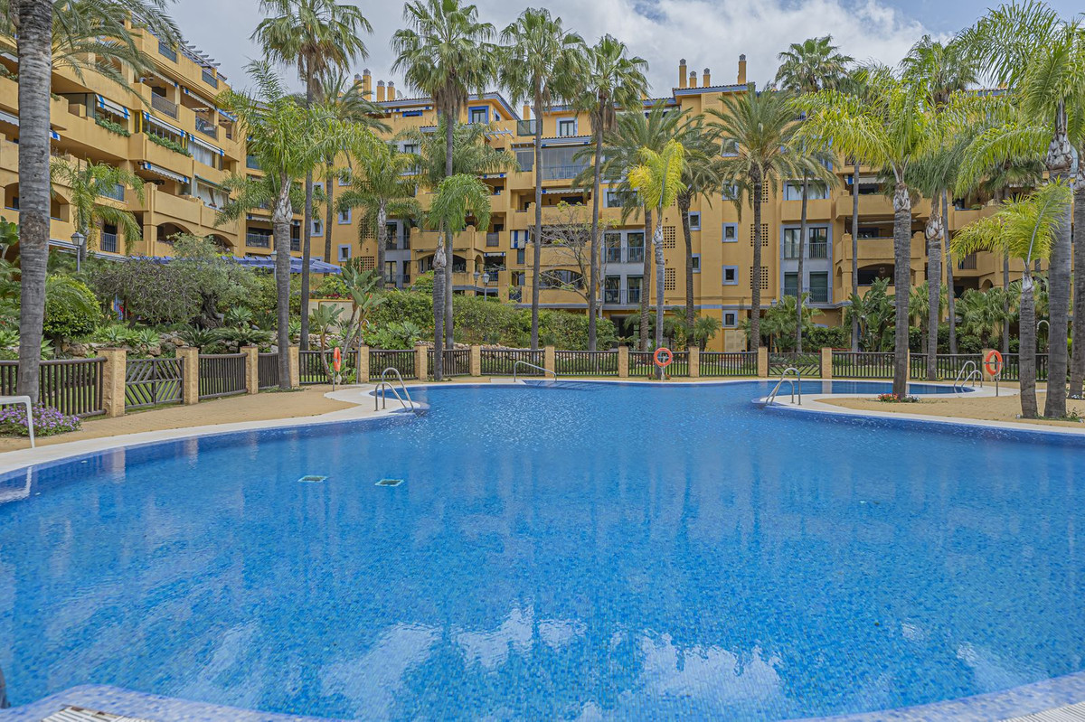 Appartement te koop in San Pedro de Alcántara | 2 slaapkamers H5367331
