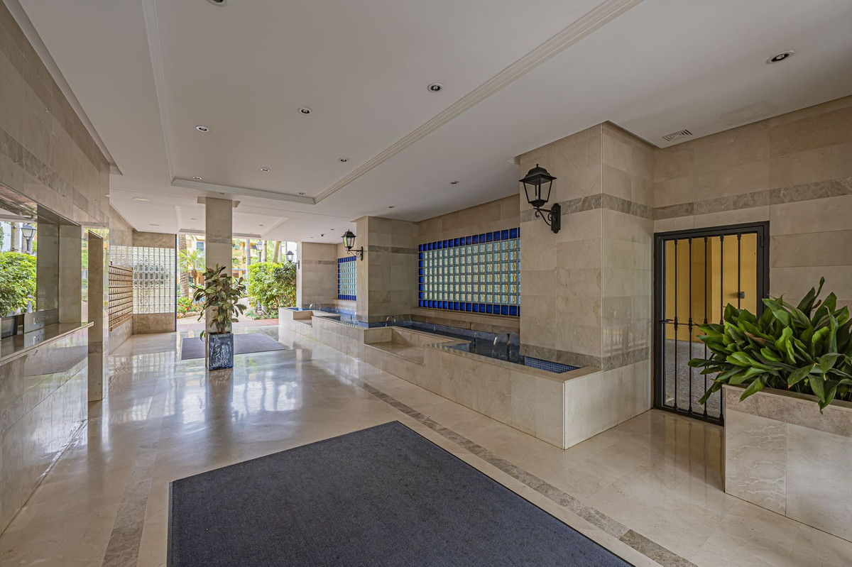 Appartement te koop in San Pedro de Alcántara | 2 slaapkamers H5367331