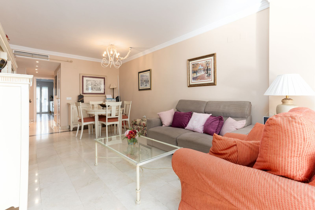 Appartement te koop in San Pedro de Alcántara | 2 slaapkamers H5367709