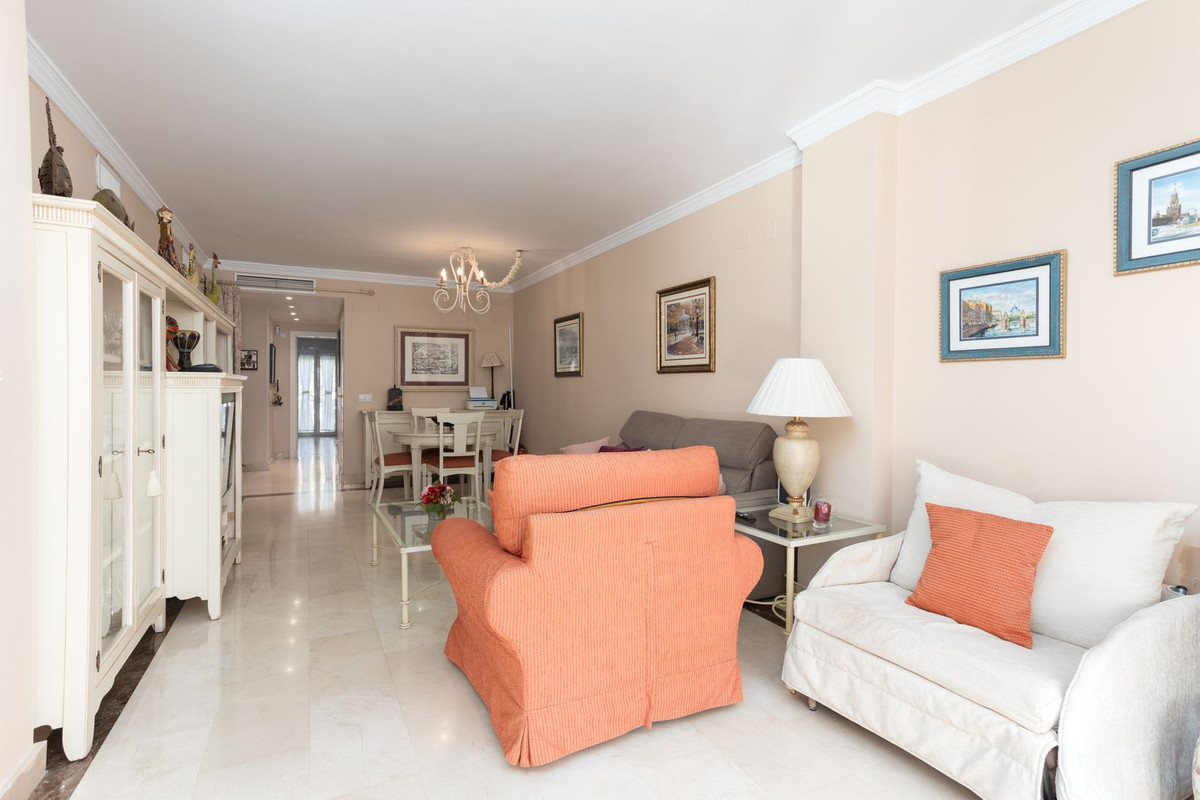 Appartement te koop in San Pedro de Alcántara | 2 slaapkamers H5367709