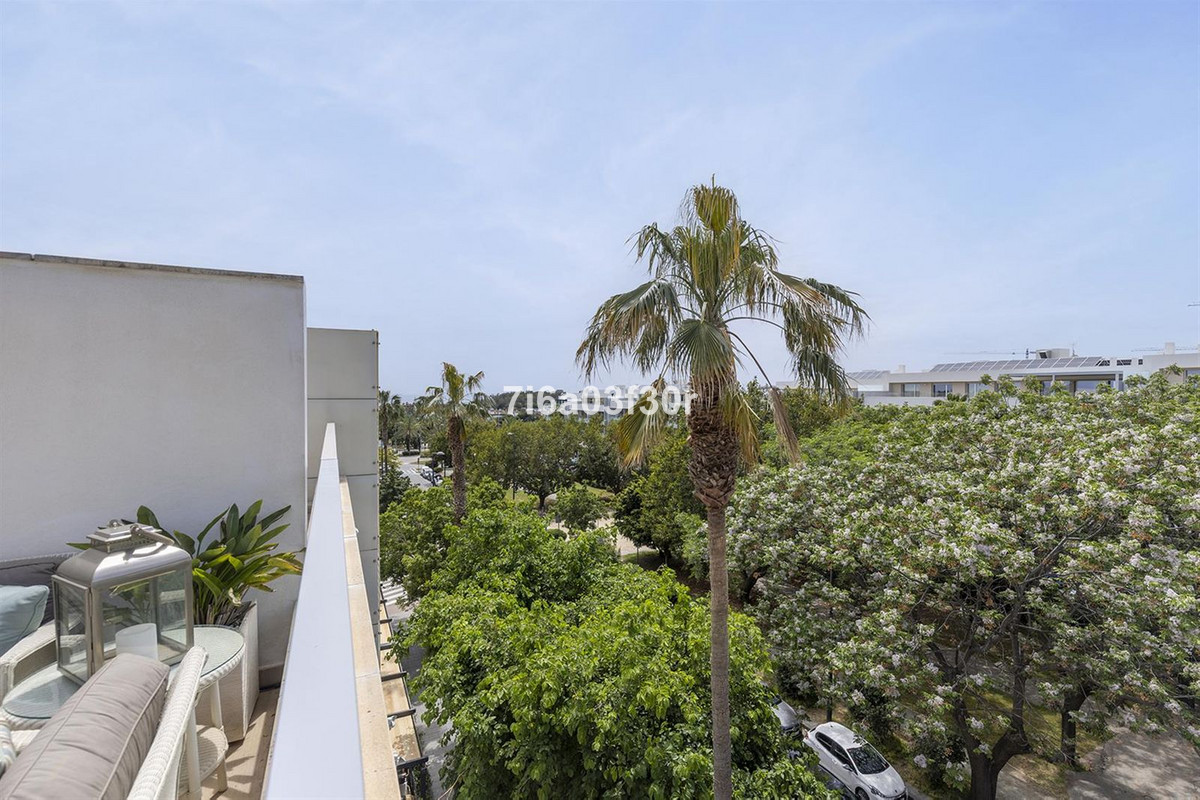 Appartement te koop in San Pedro de Alcántara | 3 slaapkamers H5368105