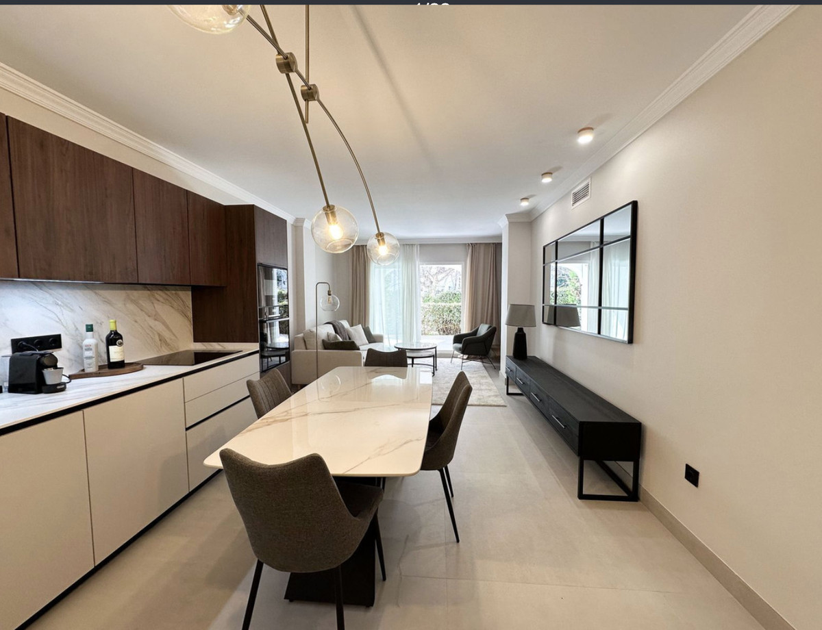 Appartement te koop in San Pedro de Alcántara | 3 slaapkamers H5373130