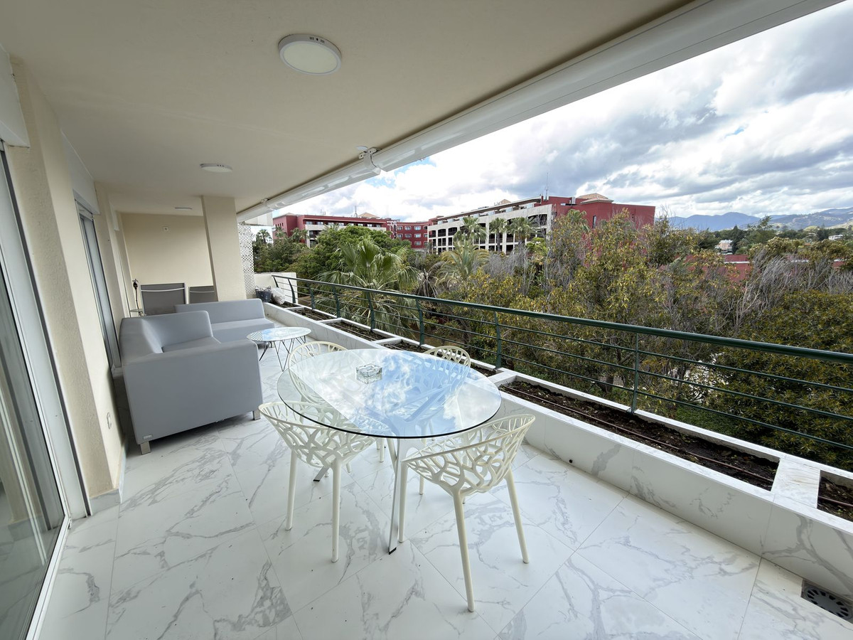 Appartement te koop in San Pedro de Alcántara | 2 slaapkamers H5373826