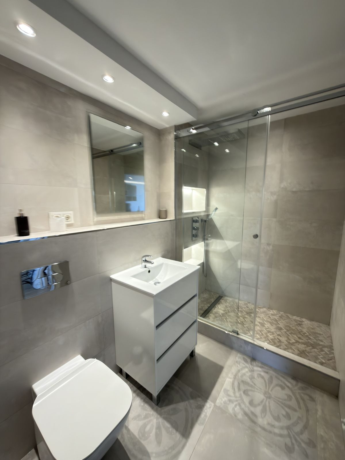 Appartement te koop in San Pedro de Alcántara | 2 slaapkamers H5373826