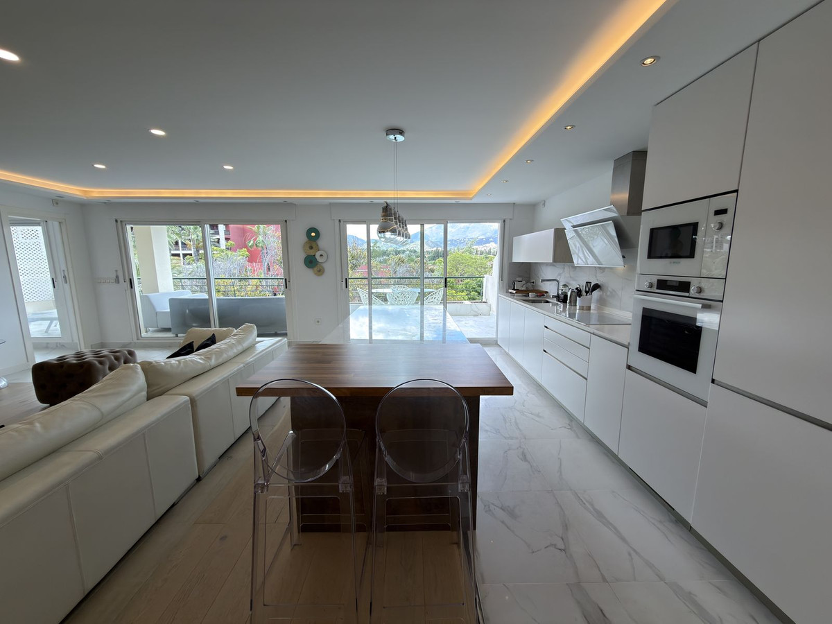 Appartement te koop in San Pedro de Alcántara | 2 slaapkamers H5373826