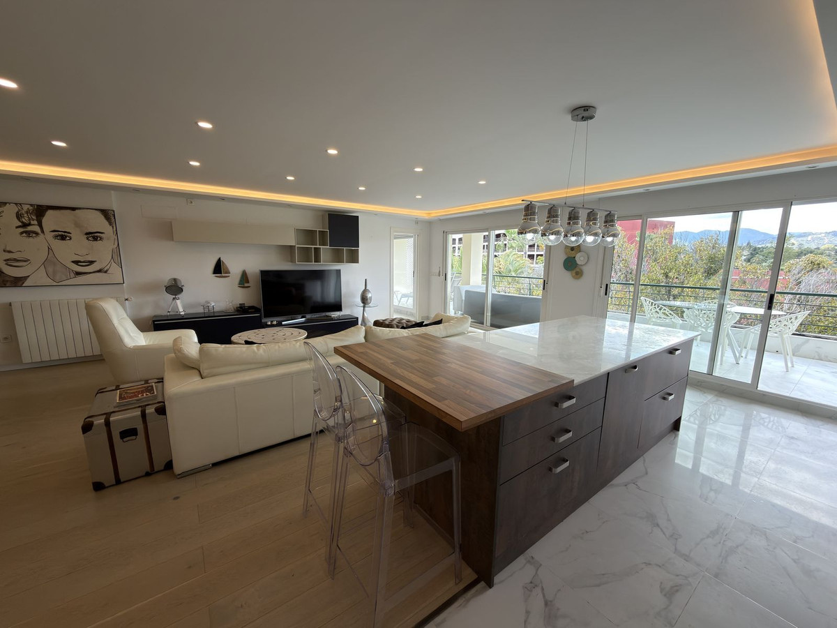 Appartement te koop in San Pedro de Alcántara | 2 slaapkamers H5373826