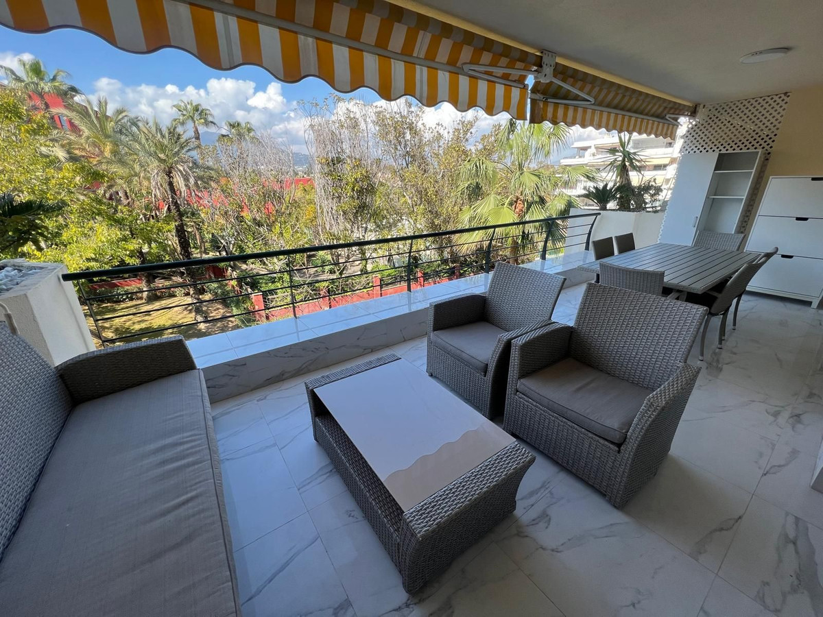 Appartement te koop in San Pedro de Alcántara | 3 slaapkamers H5373871
