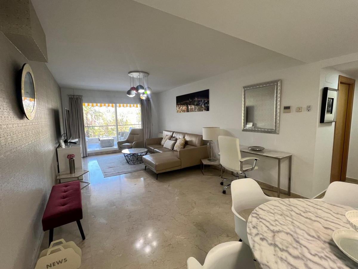 Appartement te koop in San Pedro de Alcántara | 3 slaapkamers H5373871