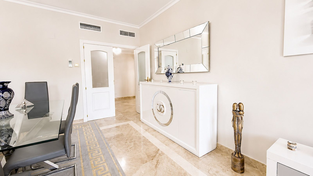 Appartement te koop in San Pedro de Alcántara | 2 slaapkamers H5398630