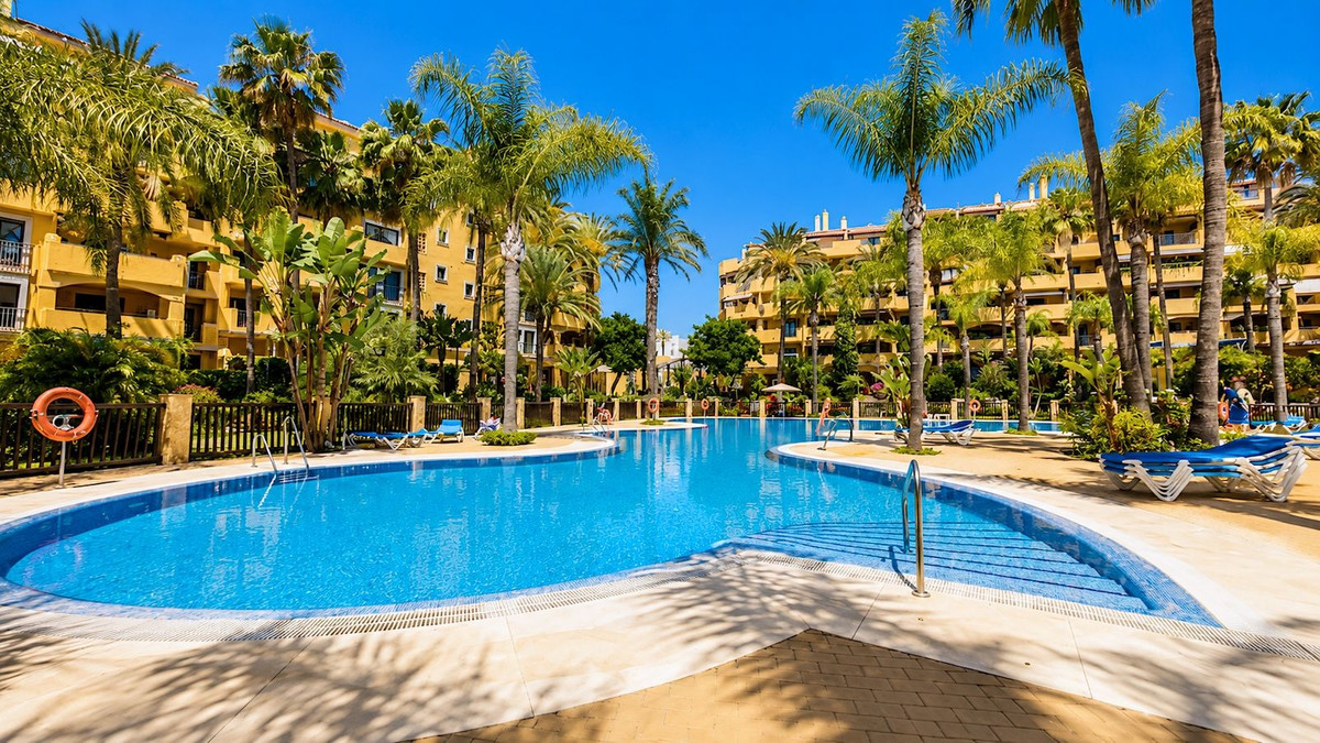 Appartement te koop in San Pedro de Alcántara | 2 slaapkamers H5398630