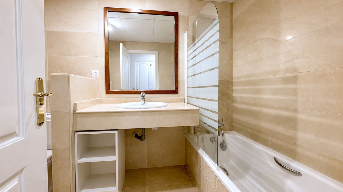 Appartement te koop in San Pedro de Alcántara | 2 slaapkamers H5398630