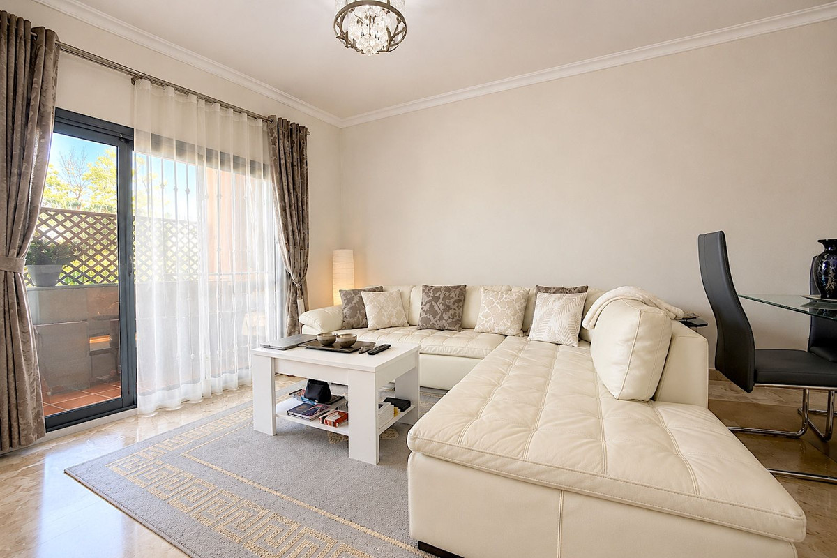 Appartement te koop in San Pedro de Alcántara | 2 slaapkamers H5398630