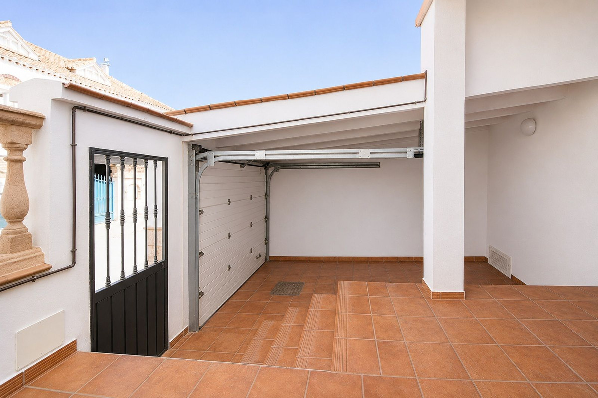 Appartement te koop in San Pedro de Alcántara | 4 slaapkamers H5406427