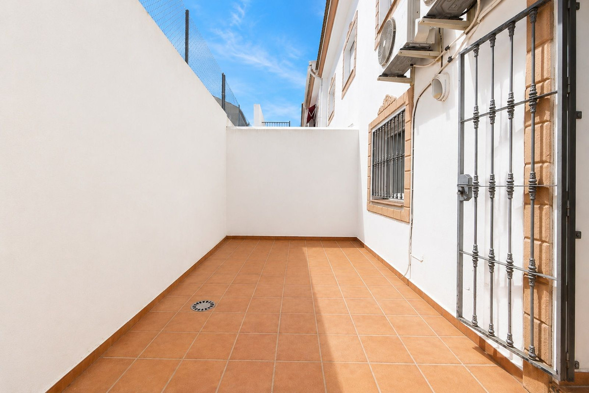 Appartement te koop in San Pedro de Alcántara | 4 slaapkamers H5406427