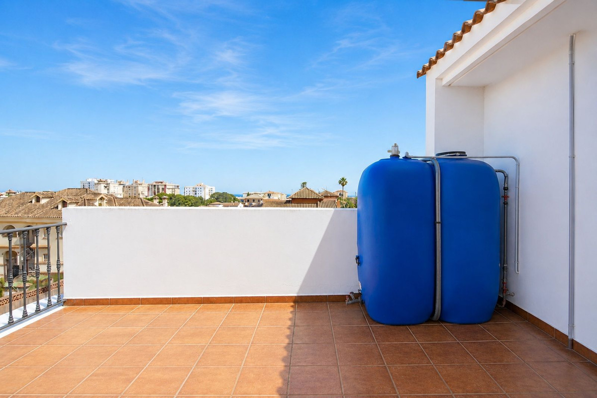 Appartement te koop in San Pedro de Alcántara | 4 slaapkamers H5406427