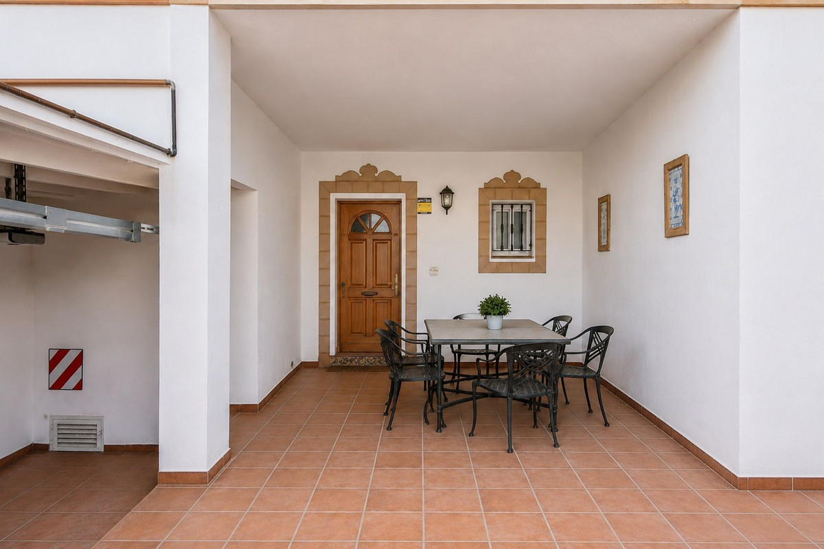 Appartement te koop in San Pedro de Alcántara | 4 slaapkamers H5406427