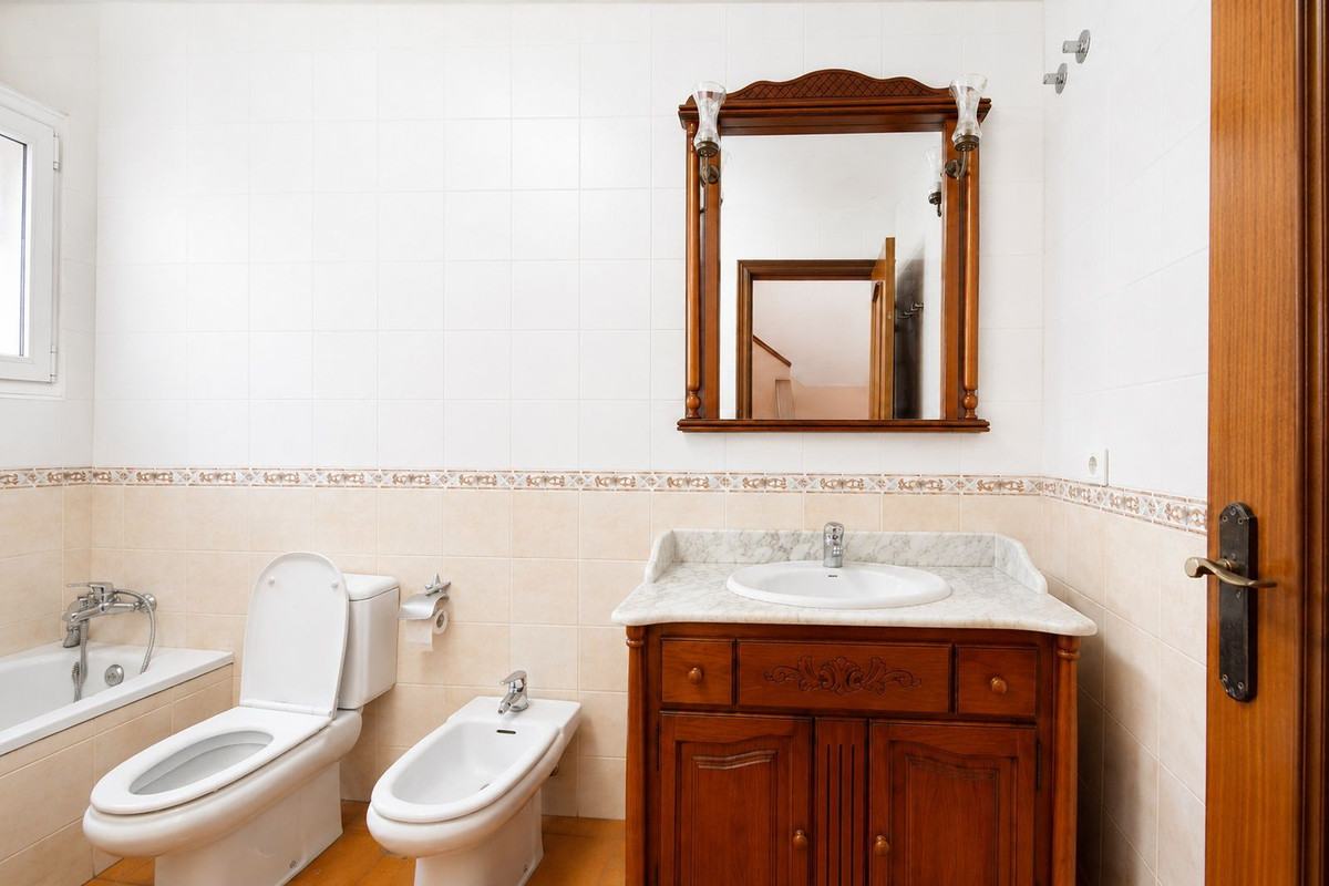 Appartement te koop in San Pedro de Alcántara | 4 slaapkamers H5406427