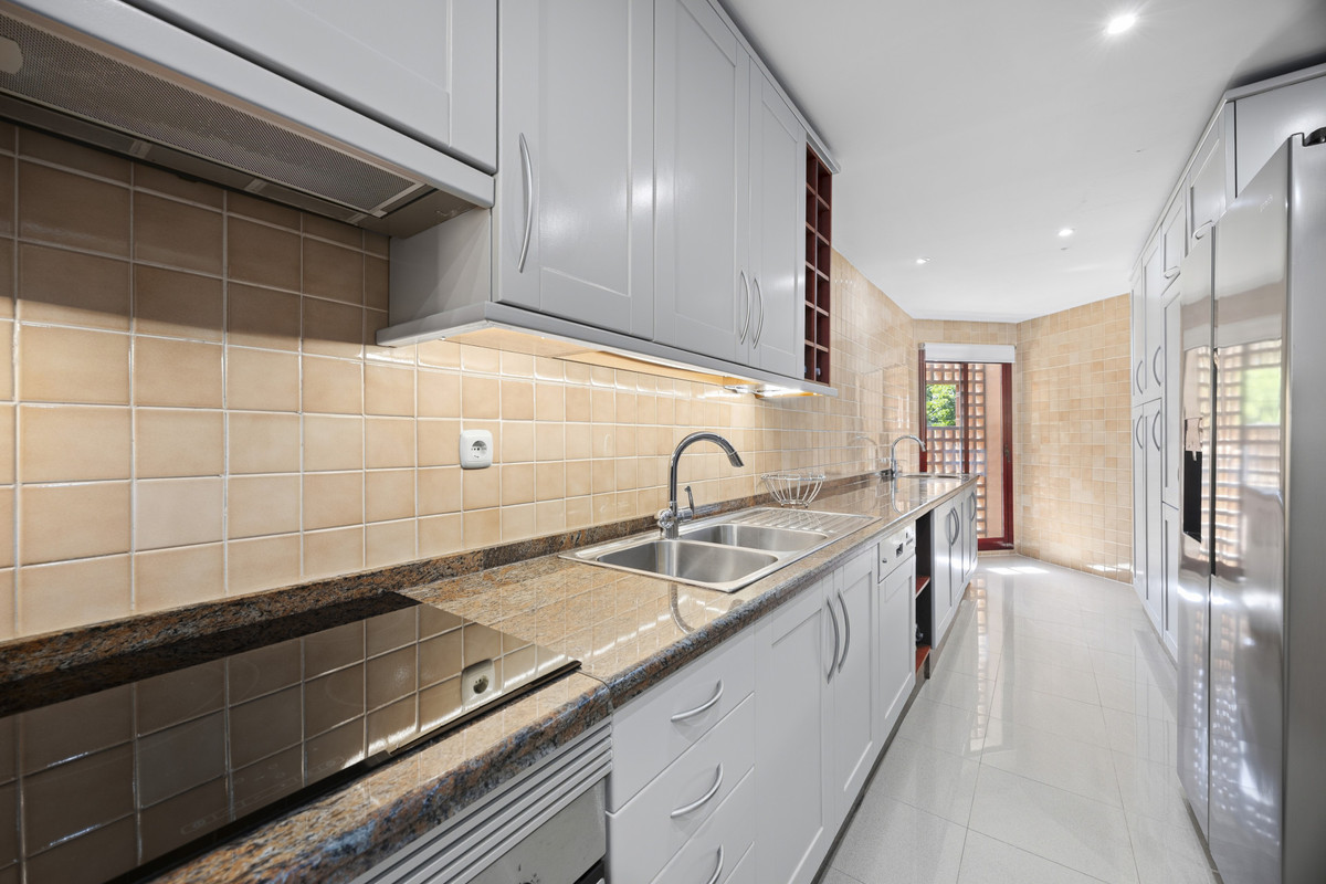 Appartement te koop in San Pedro de Alcántara | 3 slaapkamers H5421379