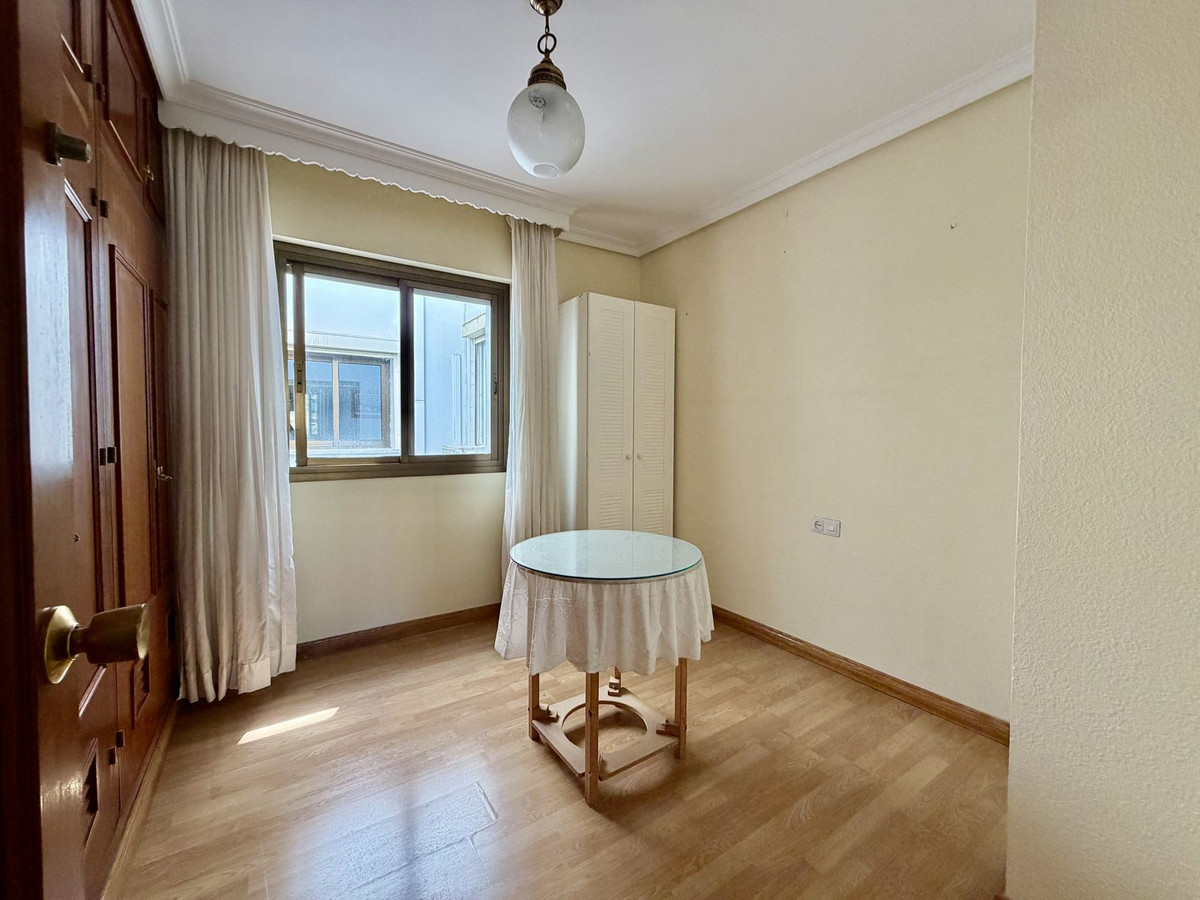 Appartement te koop in San Pedro de Alcántara | 4 slaapkamers H5433619