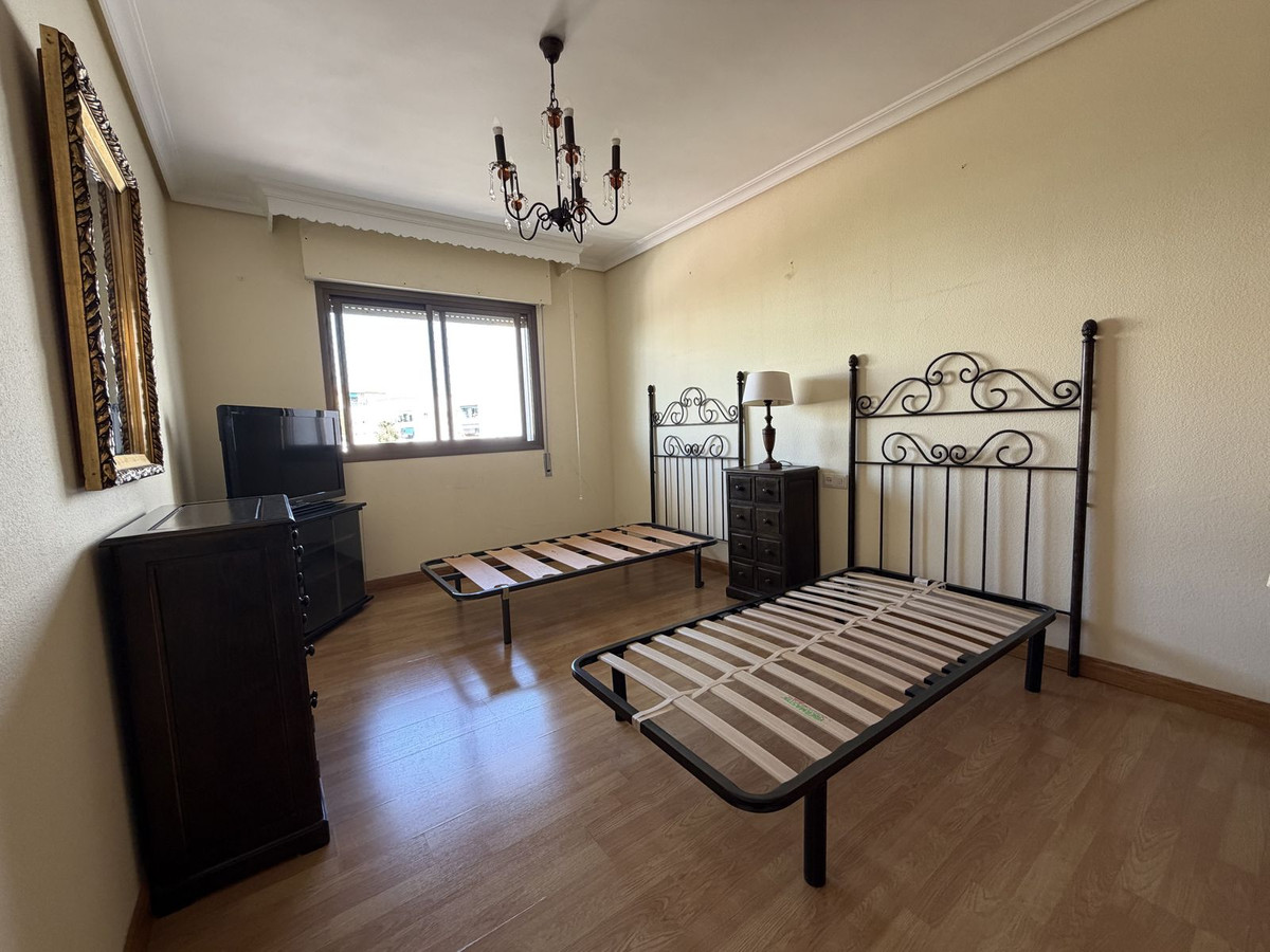 Appartement te koop in San Pedro de Alcántara | 4 slaapkamers H5433619