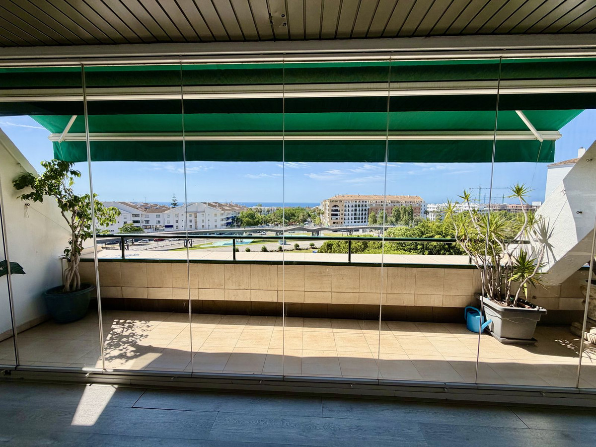 Appartement te koop in San Pedro de Alcántara | 4 slaapkamers H5433619