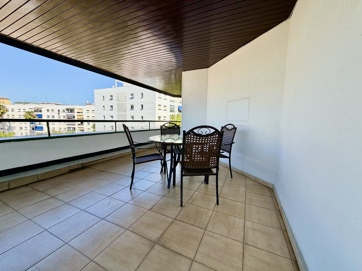 Appartement te koop in San Pedro de Alcántara | 4 slaapkamers H5433619