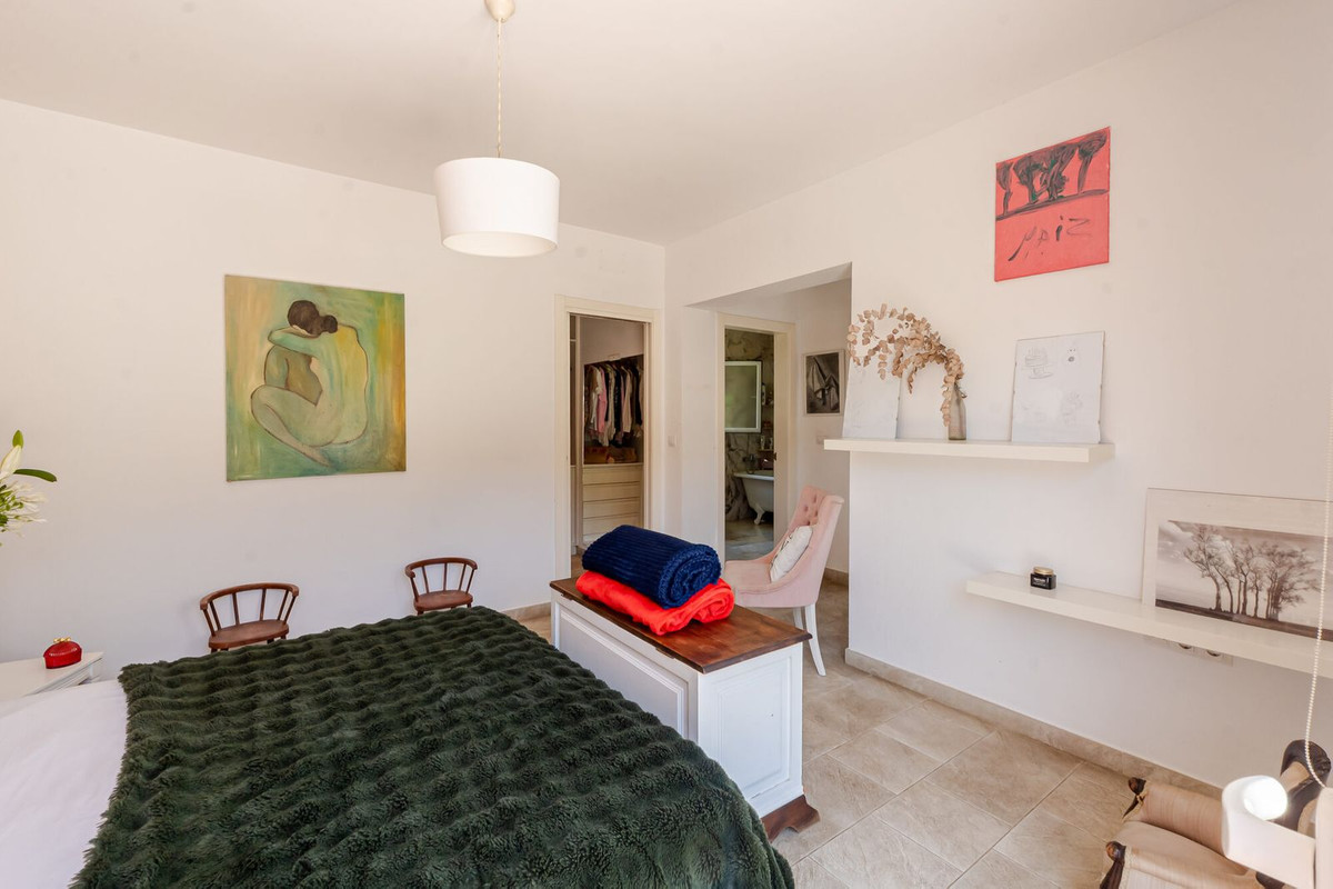 Appartement te koop in San Pedro de Alcántara | 4 slaapkamers H5433838