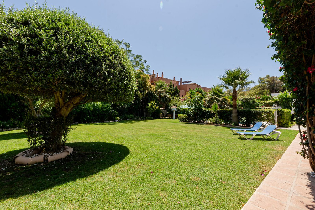 Appartement te koop in San Pedro de Alcántara | 4 slaapkamers H5433838