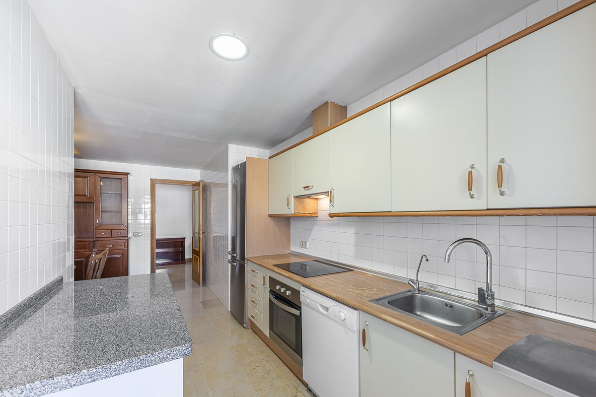 Appartement te koop in San Pedro de Alcántara | 3 slaapkamers H5434876