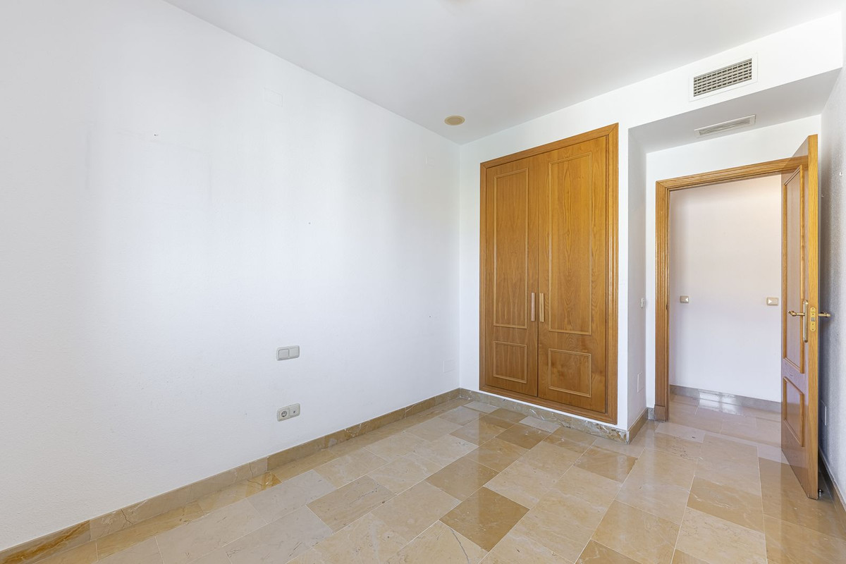 Appartement te koop in San Pedro de Alcántara | 3 slaapkamers H5434876
