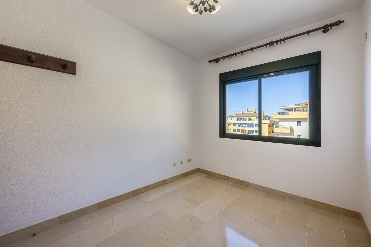 Appartement te koop in San Pedro de Alcántara | 3 slaapkamers H5434876