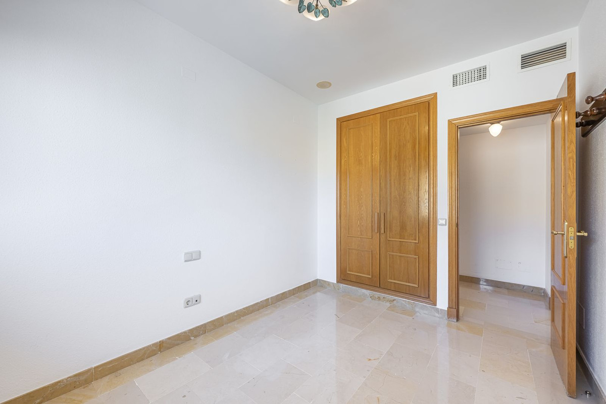Appartement te koop in San Pedro de Alcántara | 3 slaapkamers H5434876