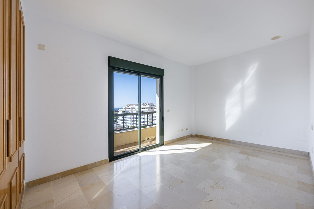 Appartement te koop in San Pedro de Alcántara | 3 slaapkamers H5434876