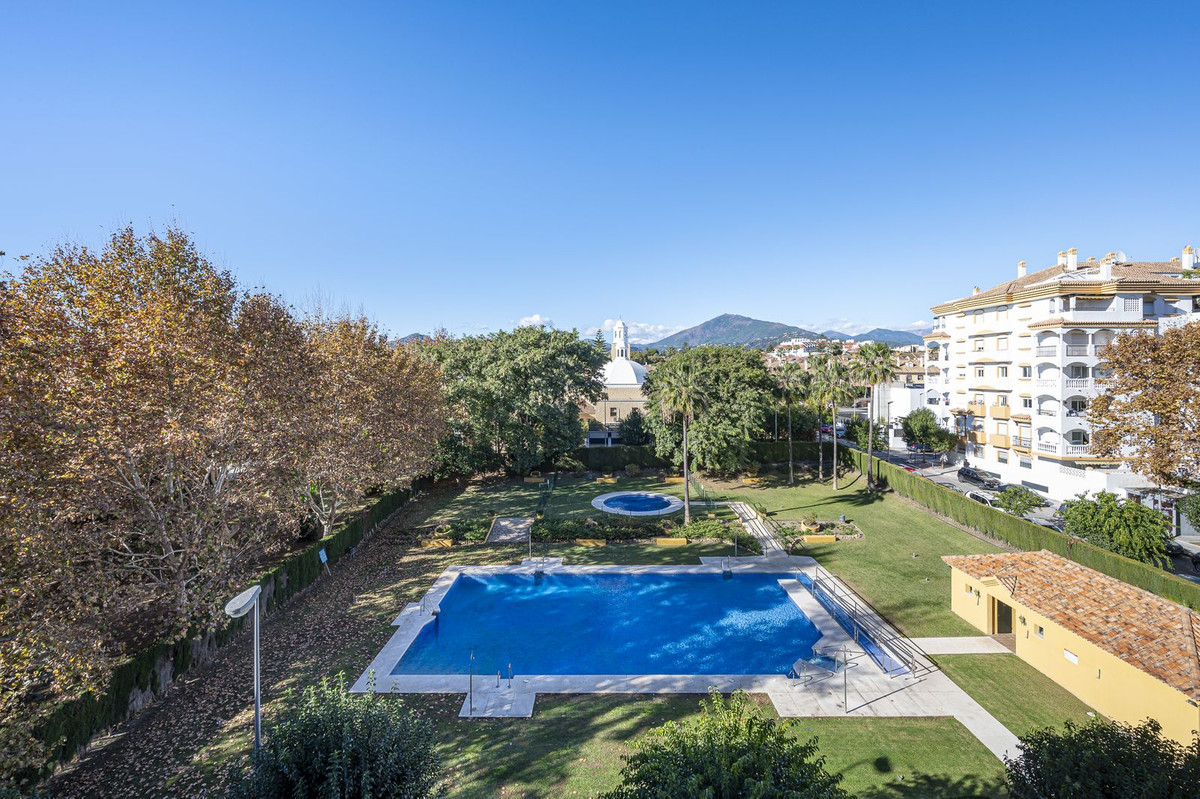 Appartement te koop in San Pedro de Alcántara | 3 slaapkamers H5434876