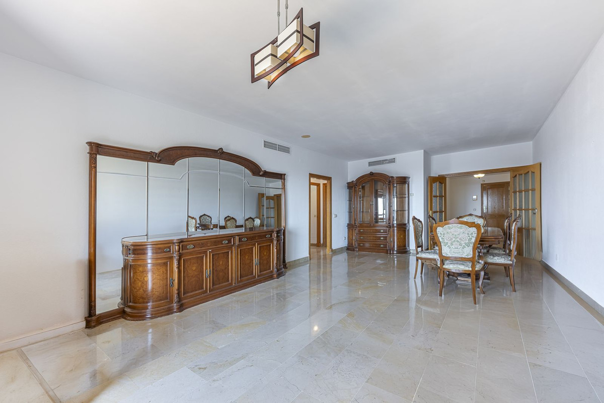 Appartement te koop in San Pedro de Alcántara | 3 slaapkamers H5434876
