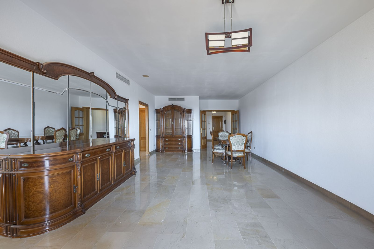 Appartement te koop in San Pedro de Alcántara | 3 slaapkamers H5434876