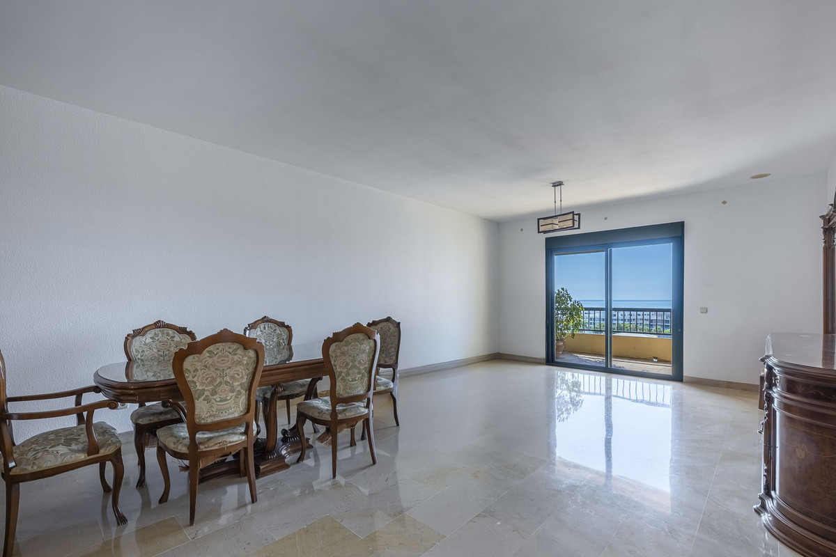 Appartement te koop in San Pedro de Alcántara | 3 slaapkamers H5434876