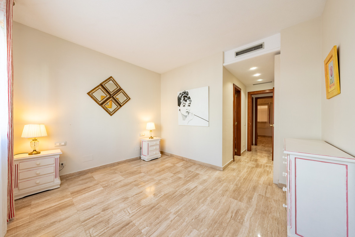 Appartement te koop in San Pedro de Alcántara | 2 slaapkamers H5441668