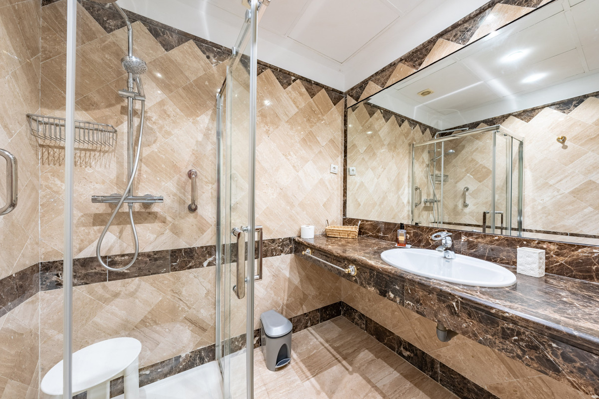 Appartement te koop in San Pedro de Alcántara | 2 slaapkamers H5441668
