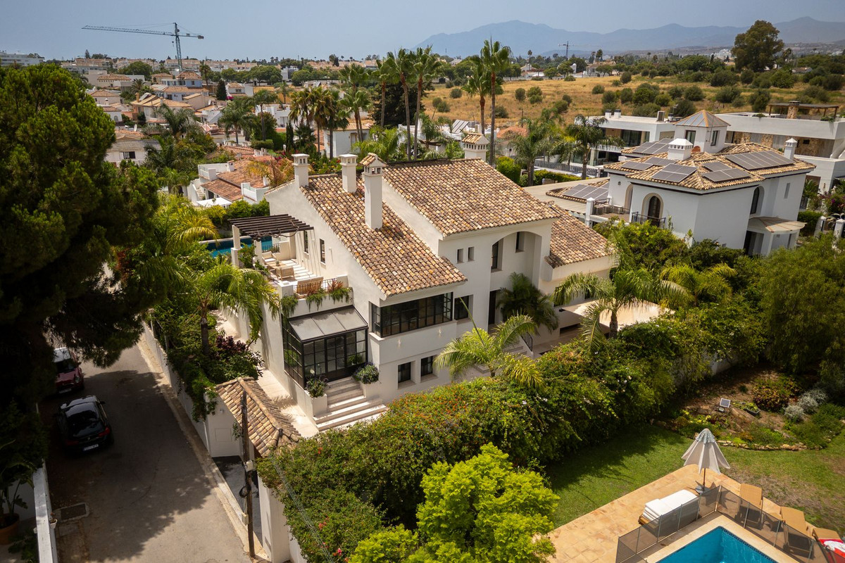 Appartement te koop in San Pedro de Alcántara | 6 slaapkamers H5449921